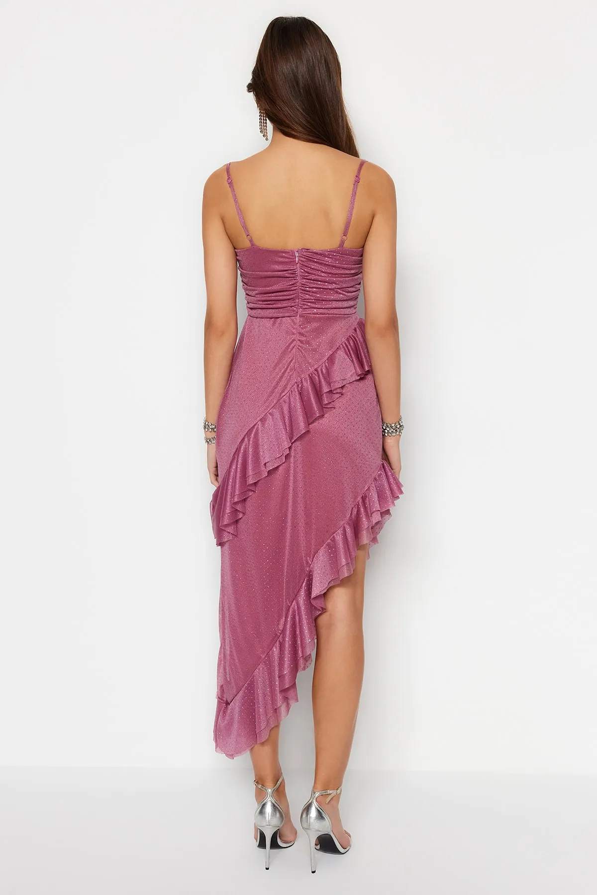 Trendyol Collection  Abendkleid aus staubigem rosa Volant-Tüll mit Futter TPRSS23EL00344