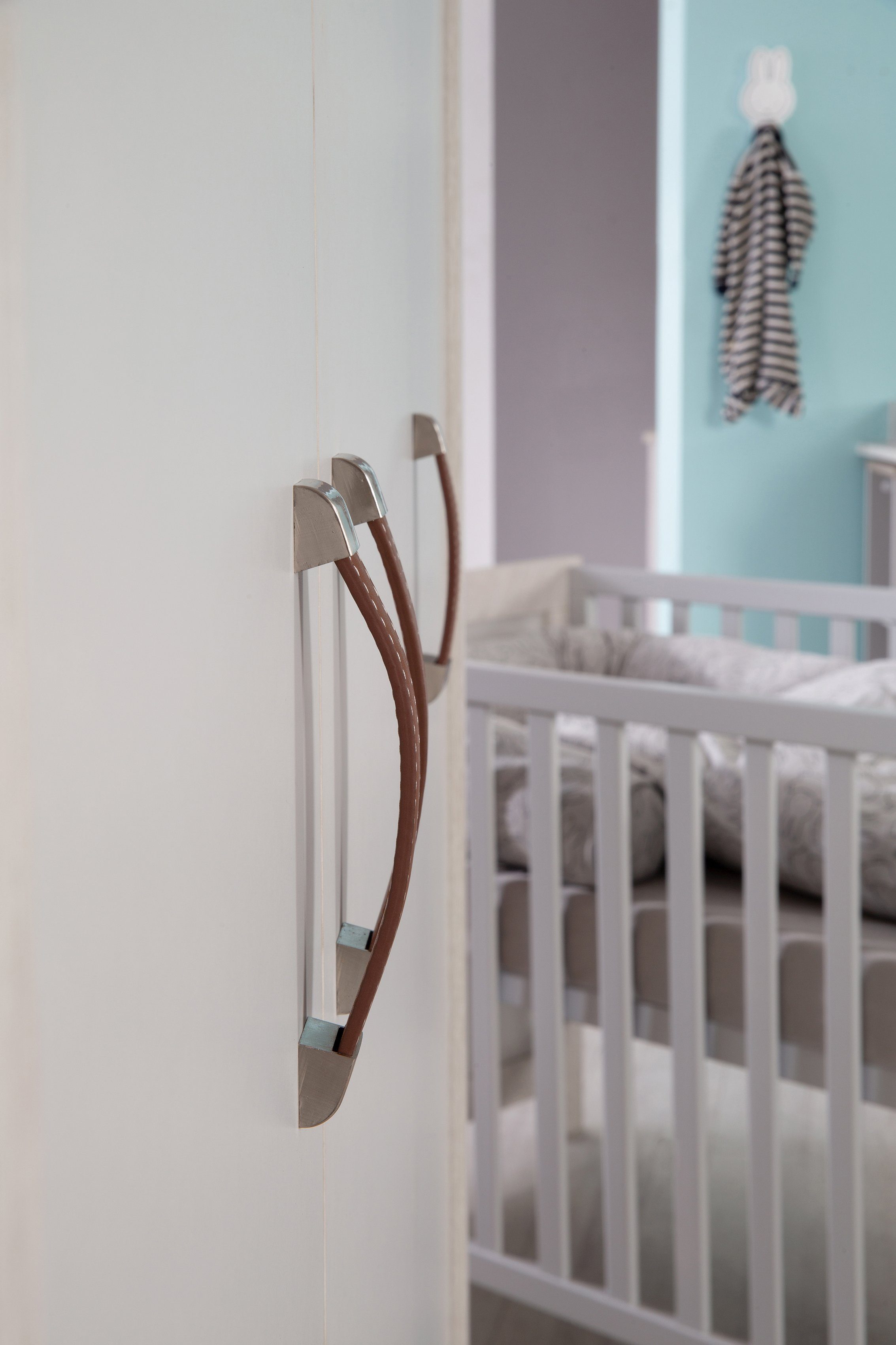 roba® Kinderkleiderschrank Mila, 3-türig