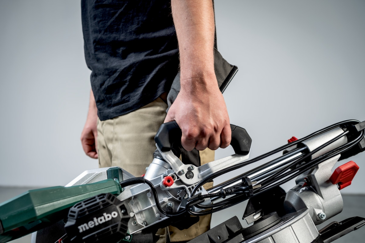 Метабо 613254000 KGS254M угаона тестера са функцијом повлачења