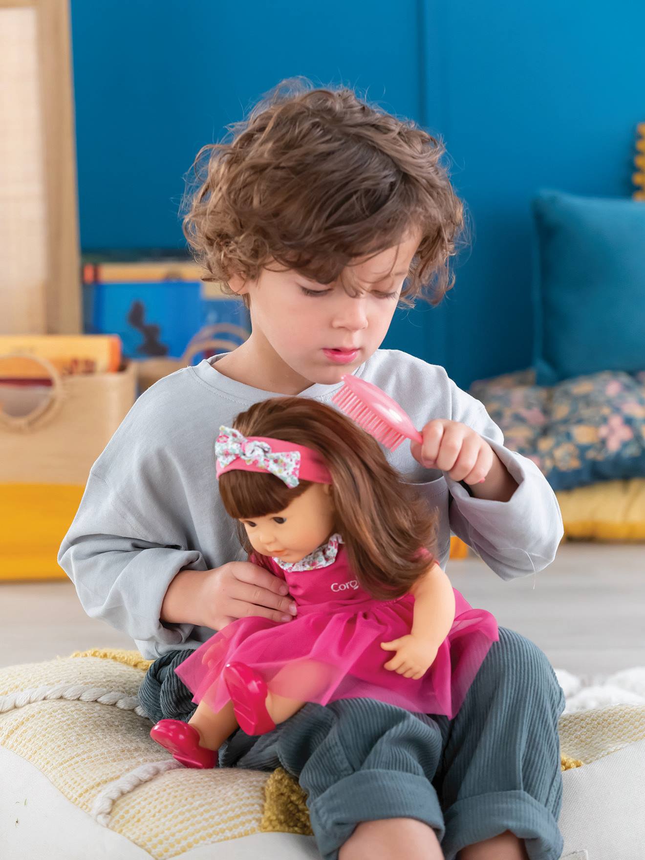 Grande poupée Alice + brosse COROLLE rose bonbon