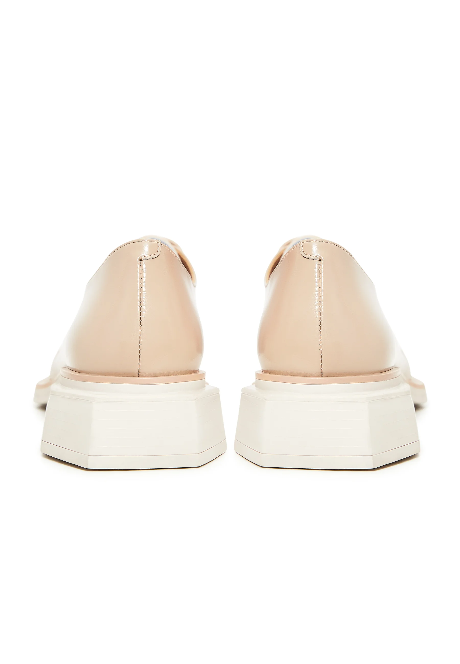 Zapatos con cordones de Cesare Gaspari