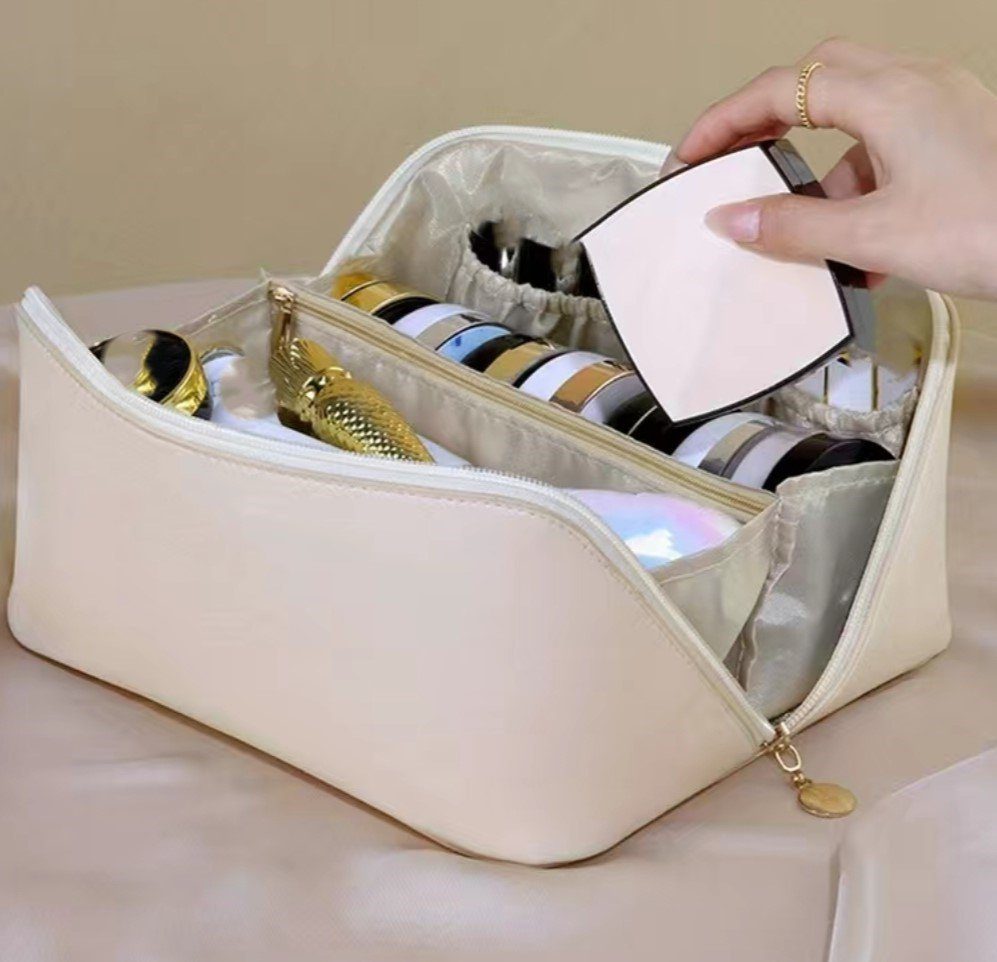 Nur Online 75 Kosmetiktasche Kosmetiktaschen Tragbar Umfangsreich Kapazität Reise Make-up Tasche, PU Leder, Schlichter Optik Tragbarer Make-up Tasche