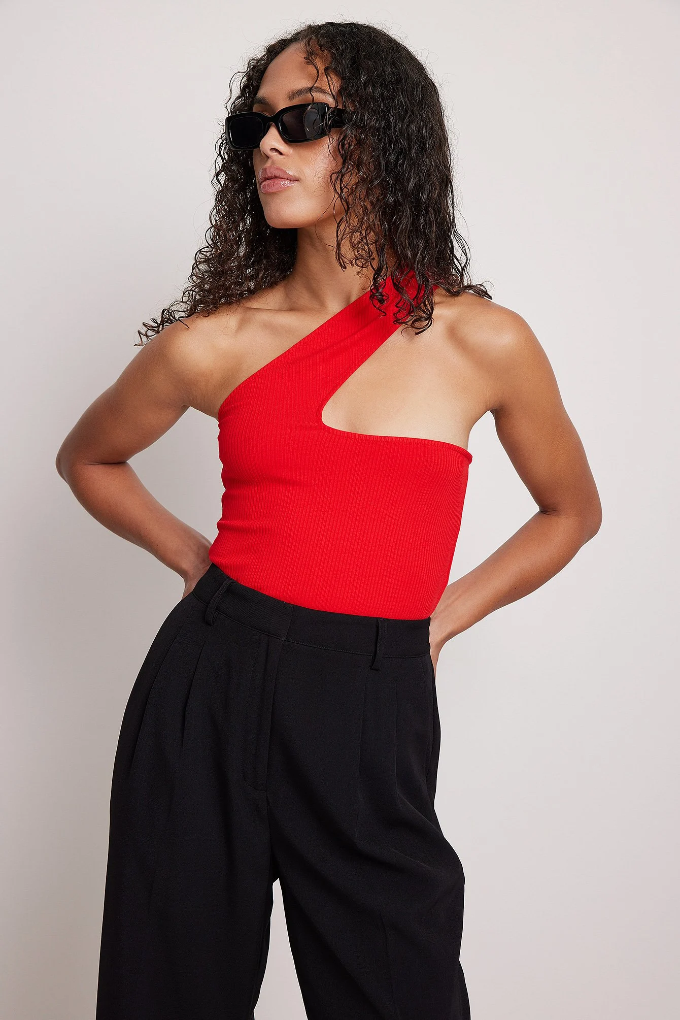 Geripptes Cut-Out Singlet