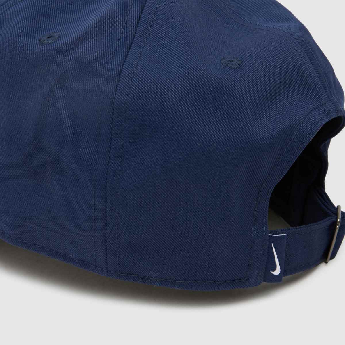 Nike sötétkék, strukturálatlan Swoosh sapka