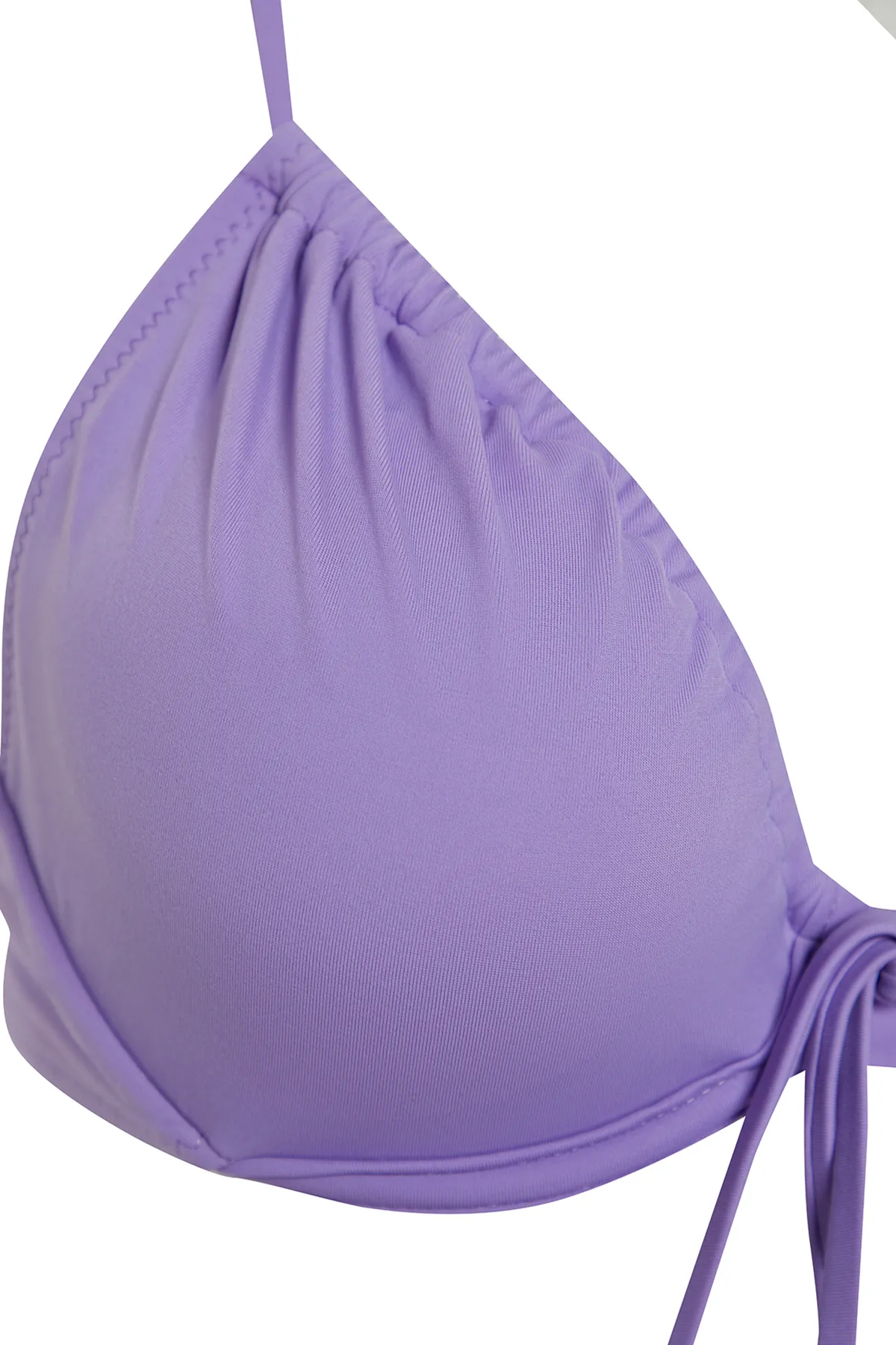 Trendyol Collection  Lilafarbenes brasilianisches Balconette-Bikini-Set mit Tunnel TBESS22BT0021