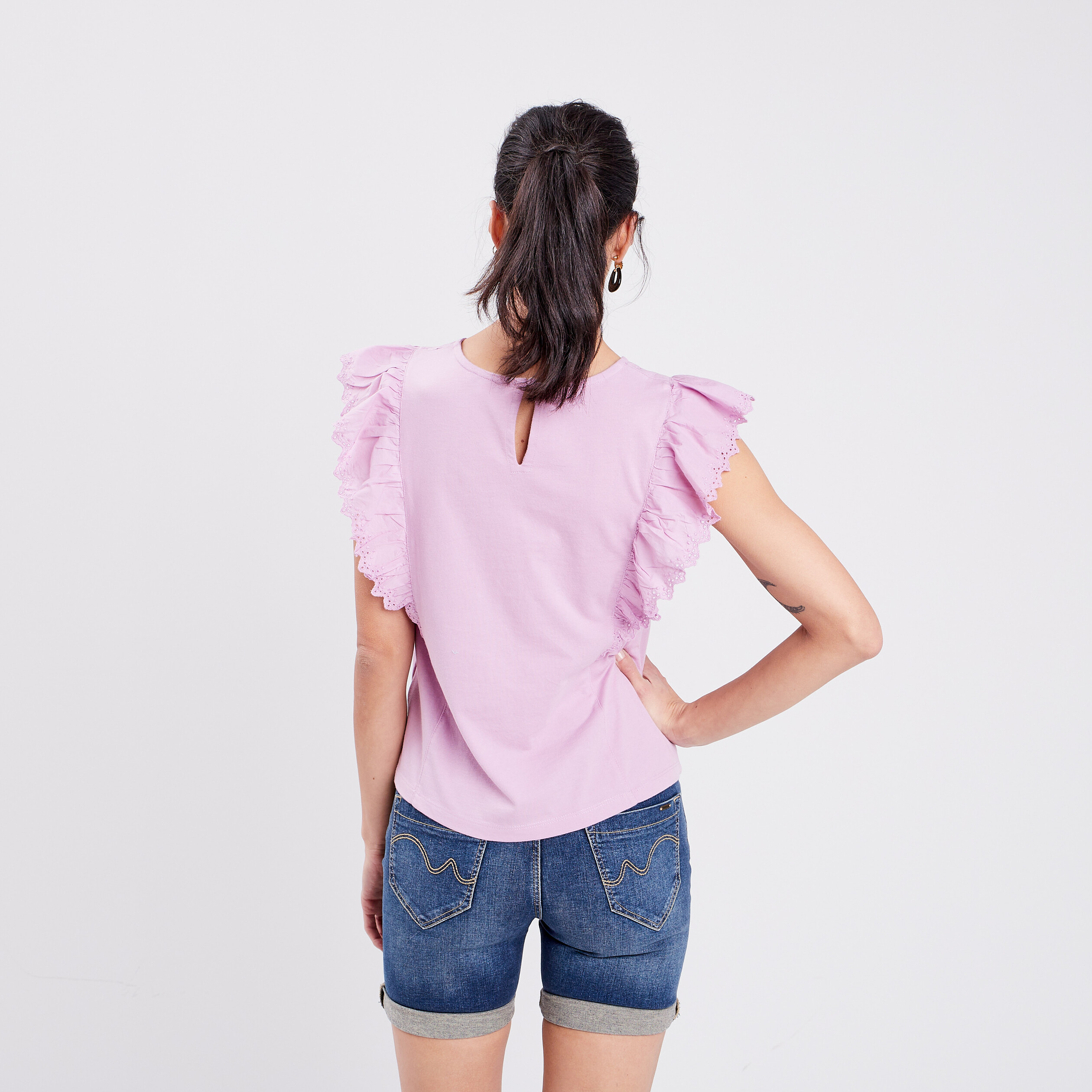 T-shirt avec broderie anglaise parme femme | La Halle