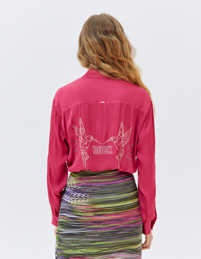 Chemise fushia avec visuel clouté dos femme
