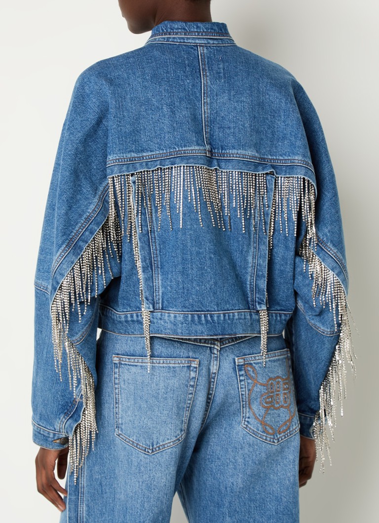 Chaqueta vaquera Truffy de MUNTHE decorada con pedrería y bolsillos laterales.
