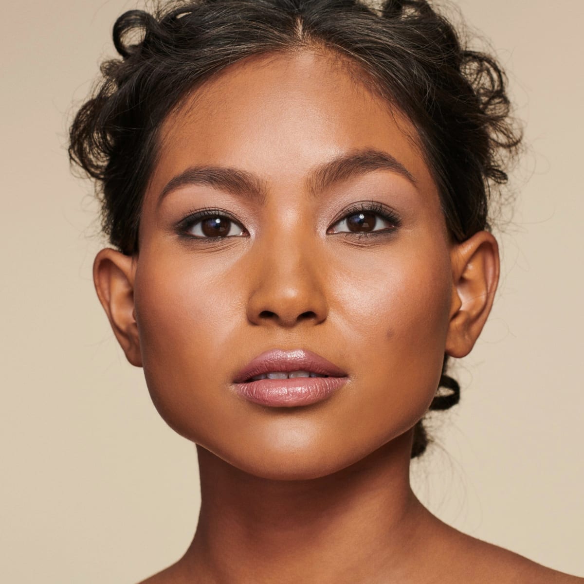 Kompakt Puder All Matt Plus Shine Control Honey Beige 028, 10 g