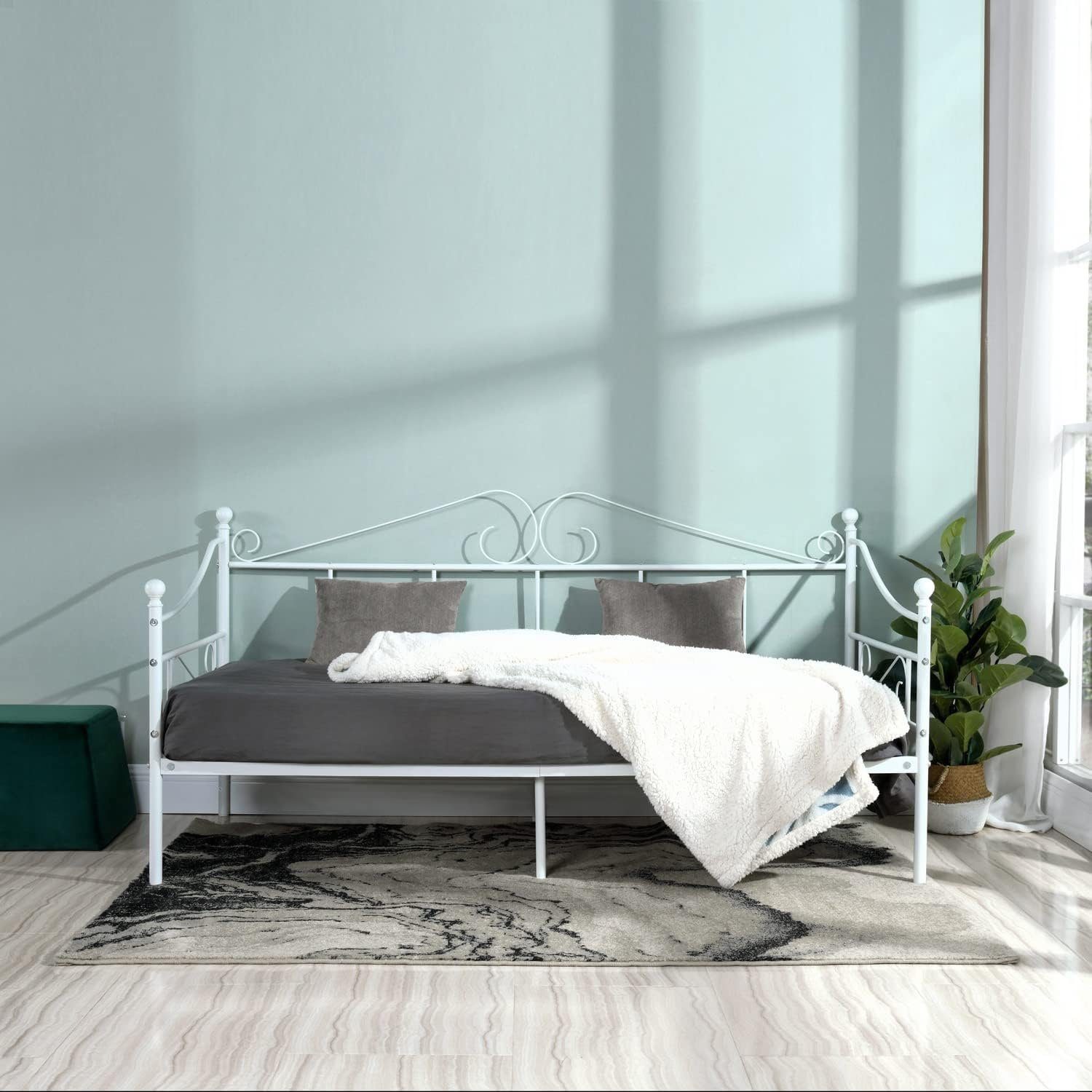 Lollanda Bettgestell Klassisches Metall-Tagesbett - Stabile Stahl-Latten Schlafsofa