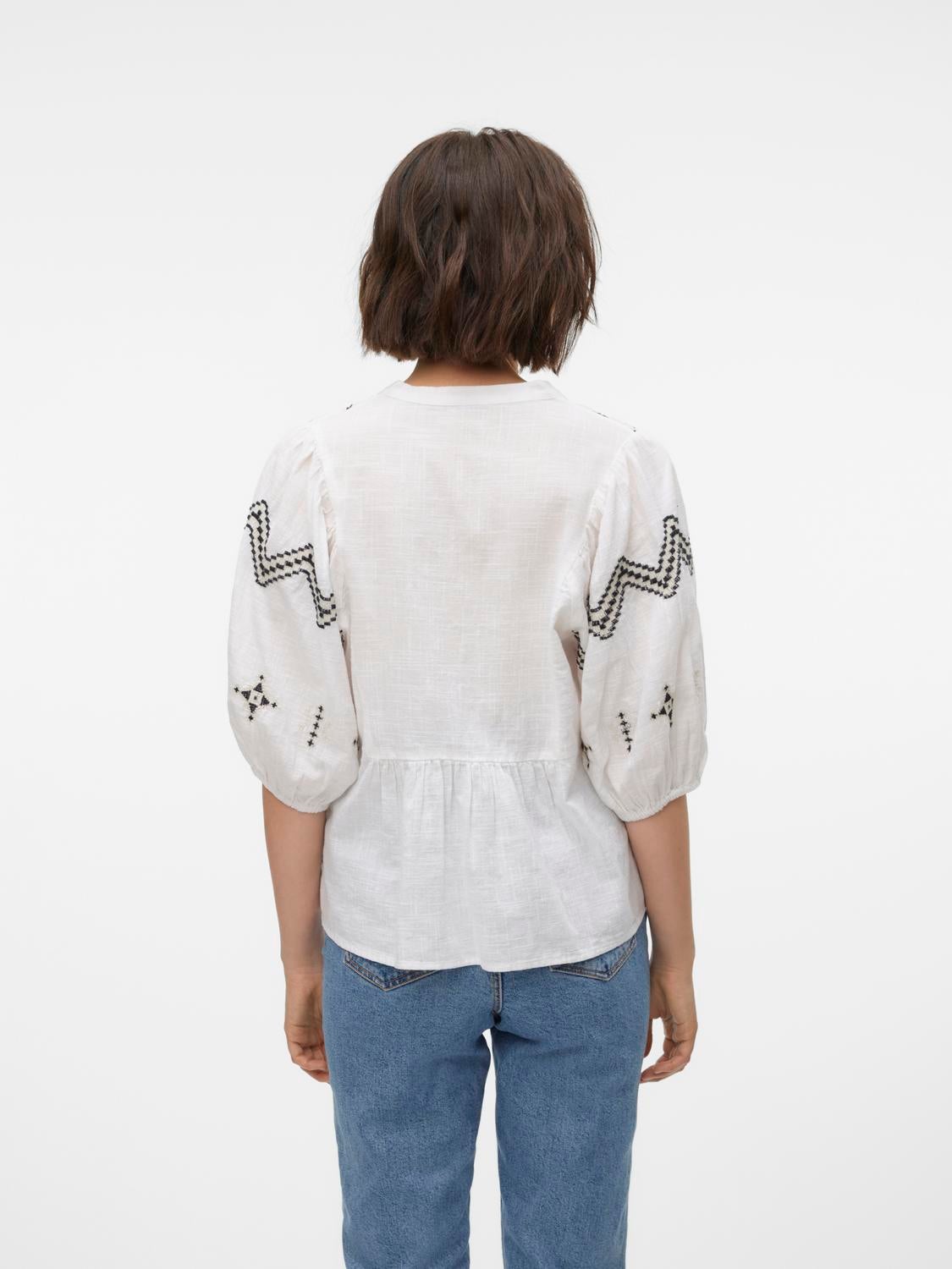 VMLIV Top