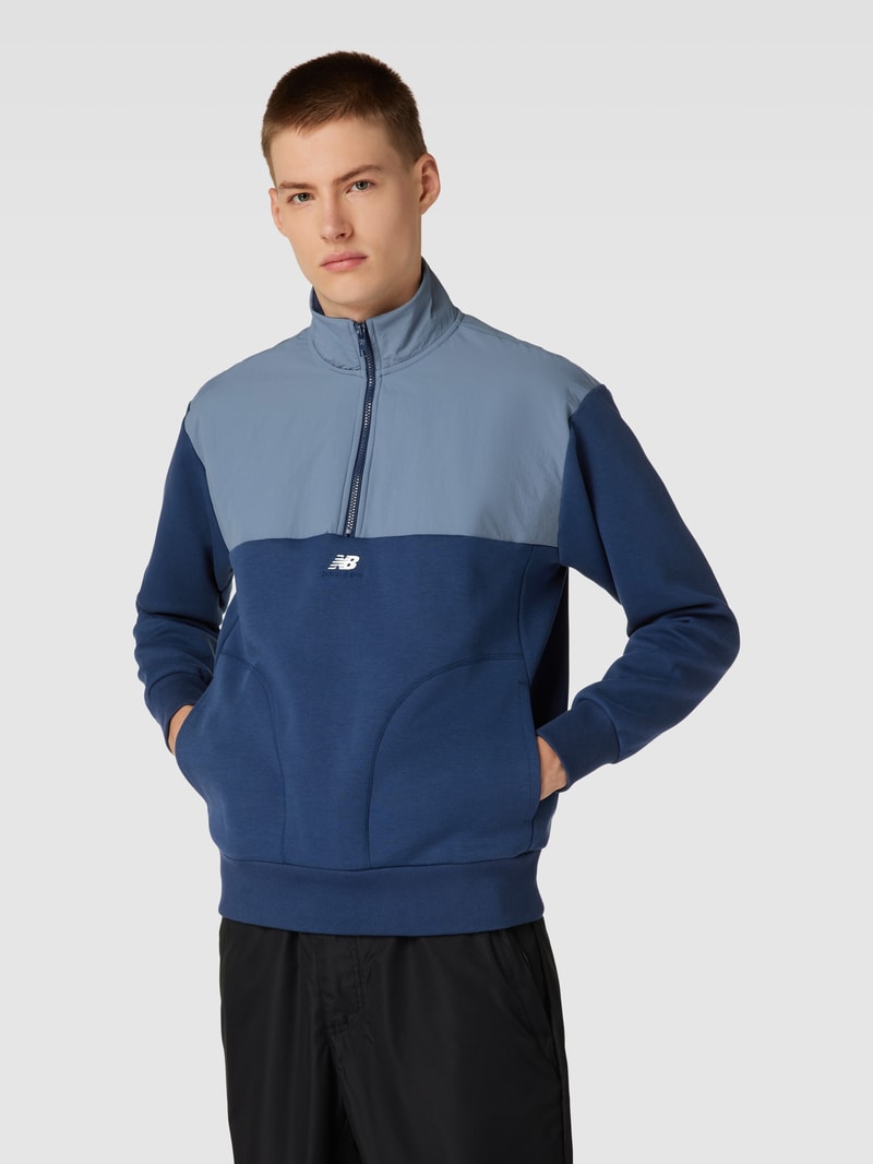 Sweatshirt mit Stehkragen und Reißverschluss in marineblau