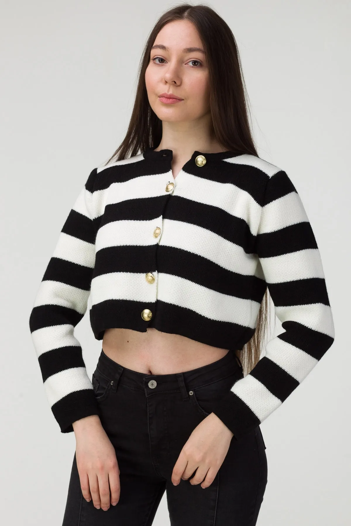 MODAGEN  Schwarz-weiß gestreifter Strick-Cardigan für Damen mit goldenen Knöpfen