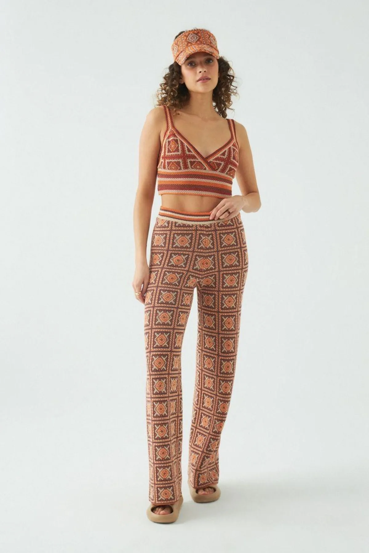JU  Strickhose mit weitem Bein und ethnischem Muster