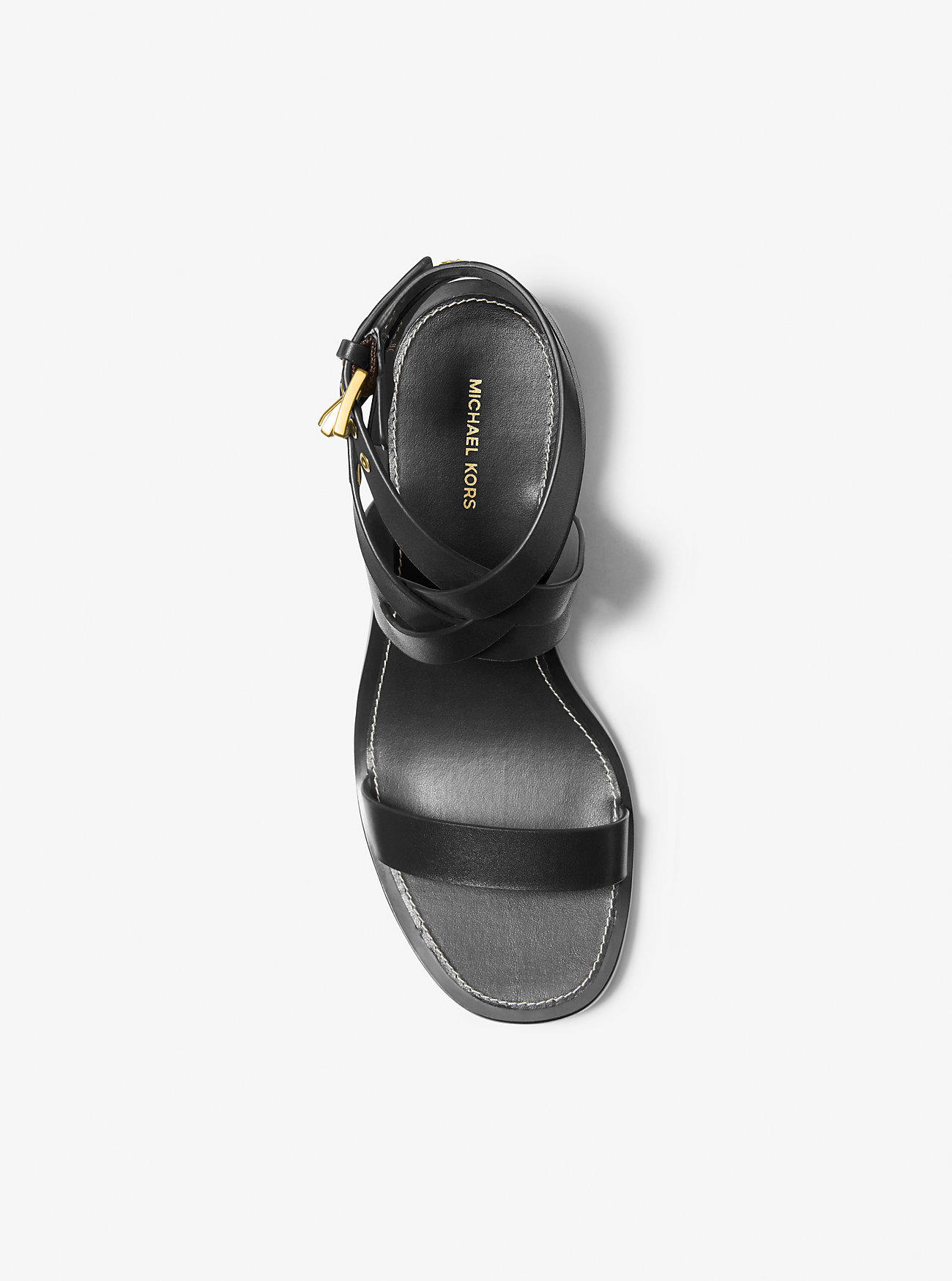 Crop-skjorte i skinn, plissert bermudashorts i skinn, Romee-veske, kordfløyelsmykke, flekkete kordfløyelsmykke, Irene Kitten-sandal Monte Carlo-solbriller - SVART