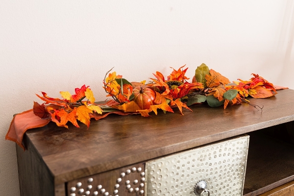 MyFlair Tischläufer Herbst Blumen mit LED, aus Polyester
