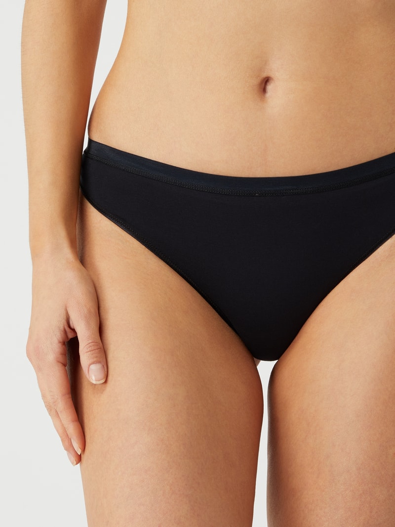 String mit Stretch-Anteil Modell 'Cotton Sensation' in schwarz