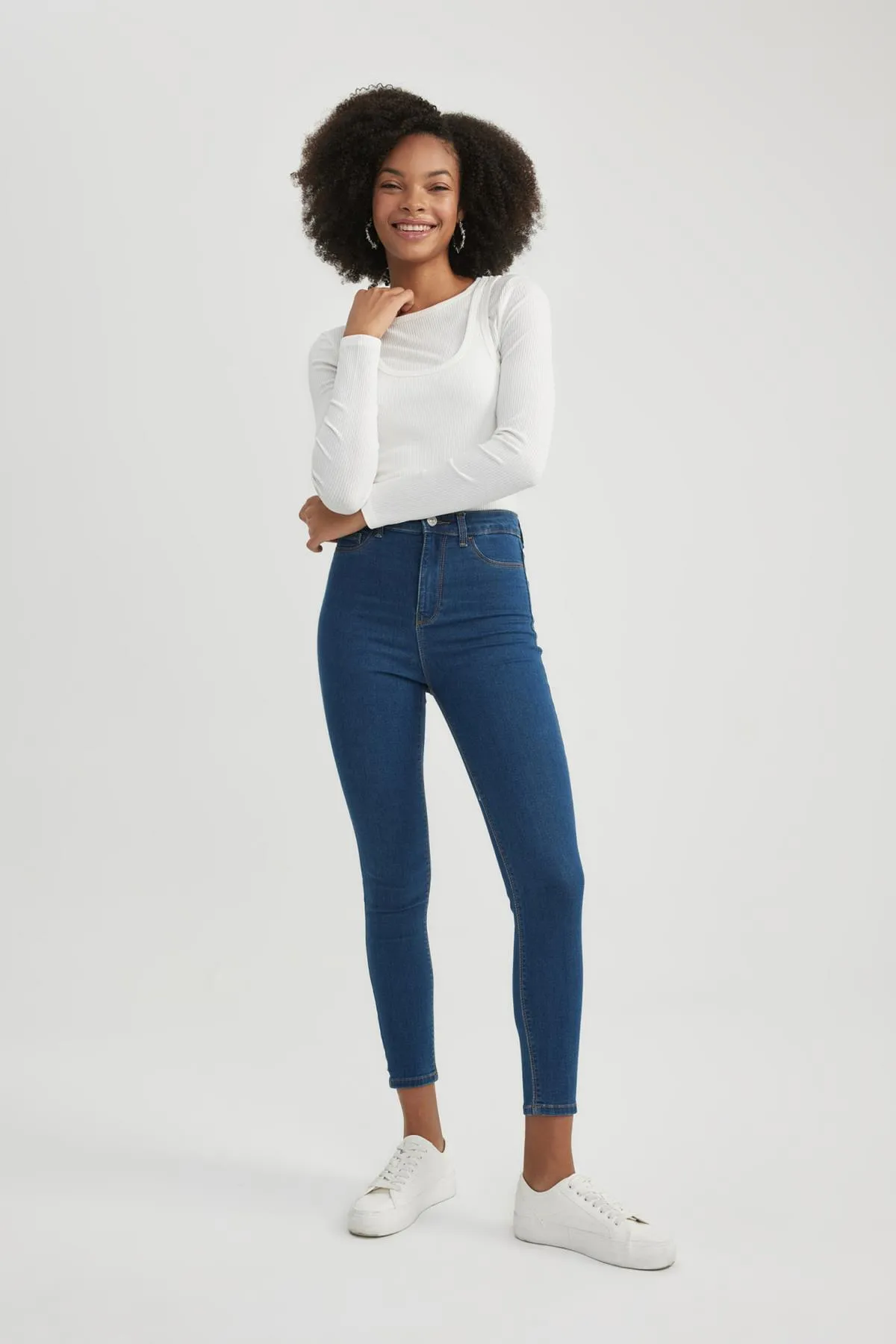 DeFacto  Jegging Jeanshose mit hoher Taille und Knöchellänge und schmalem Bein B7498ax24sp