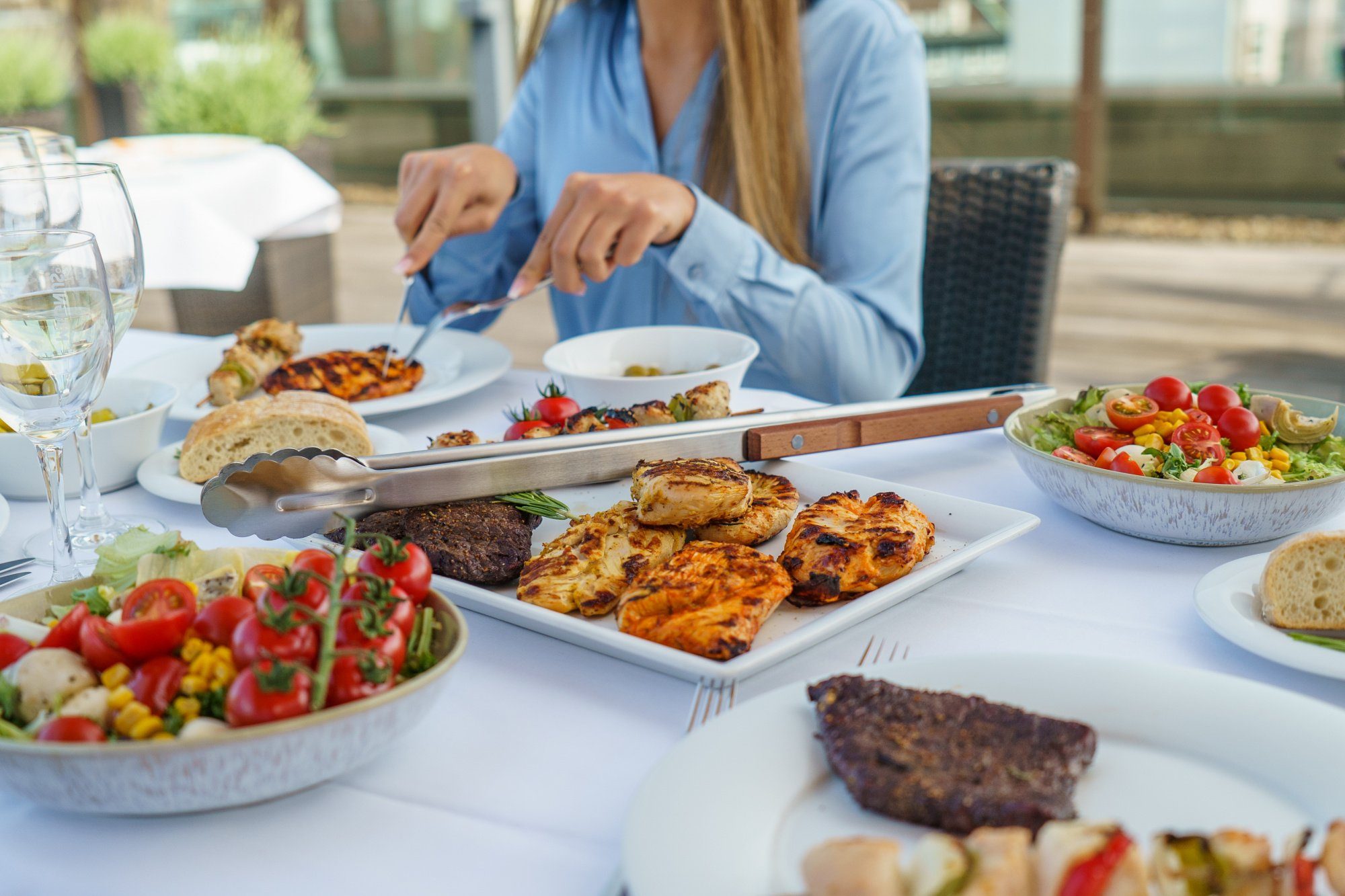 BlueCraft Grillzange, 56 cm BBQ XXL Grillzange extra lang Edelstahl optimal für jeden Gas- oder Holzkohlegrill
