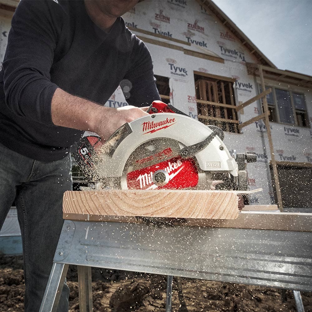 Serra circular Milwaukee 18V sem escova, 184mm, modelo M18BLCS66-0