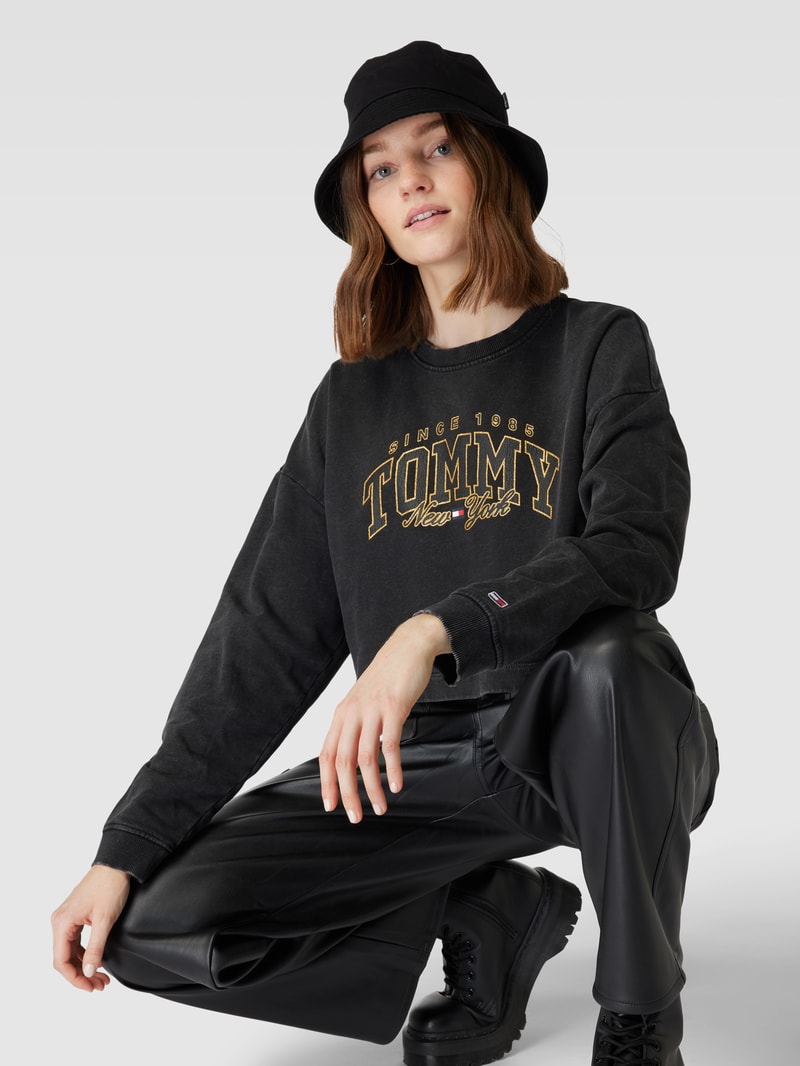 Sweatshirt mit Label-Print in schwarz