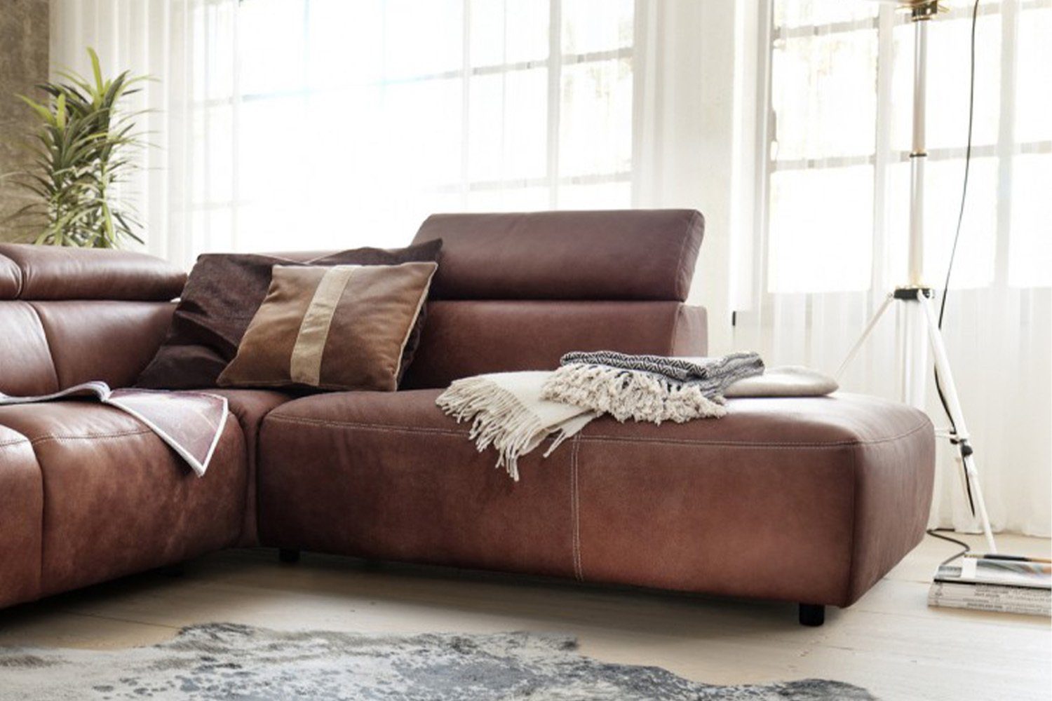KAWOLA Ecksofa RISO, Leder Sitztiefenverstellung, Recamiere links o. rechts, versch. Farben