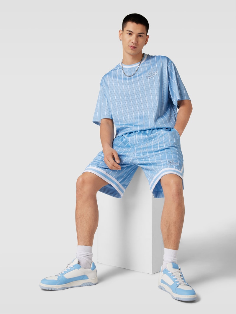 Sweatshorts mit Label-Patch Modell 'Varsity' in hellblau