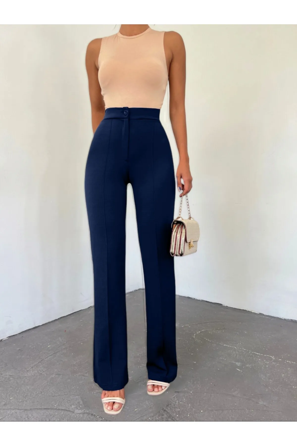 Modamorfo  Geknöpfte Lycra-Hose