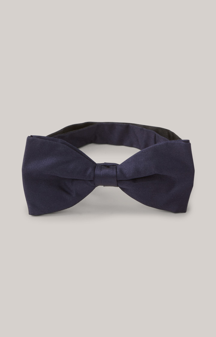 Seidenfliege in Navy
