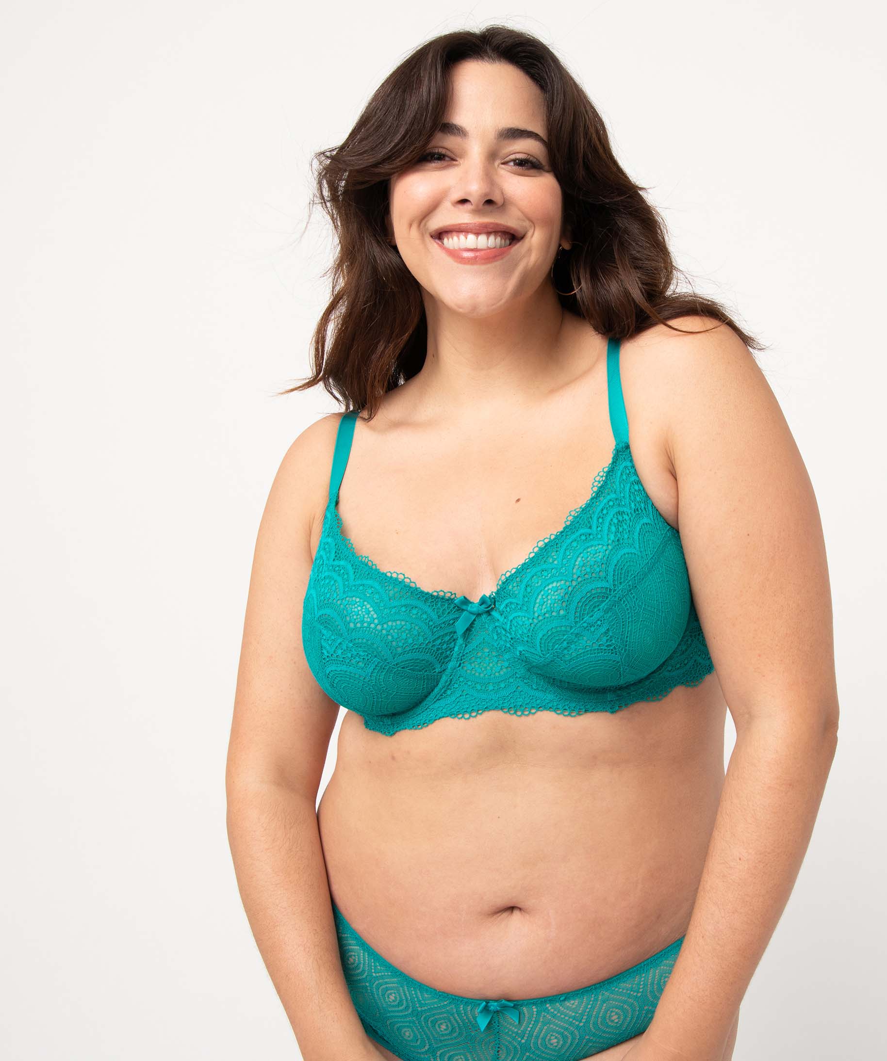 Soutien-gorge emboitant grande taille à armatures en dentelle vert | GEMO