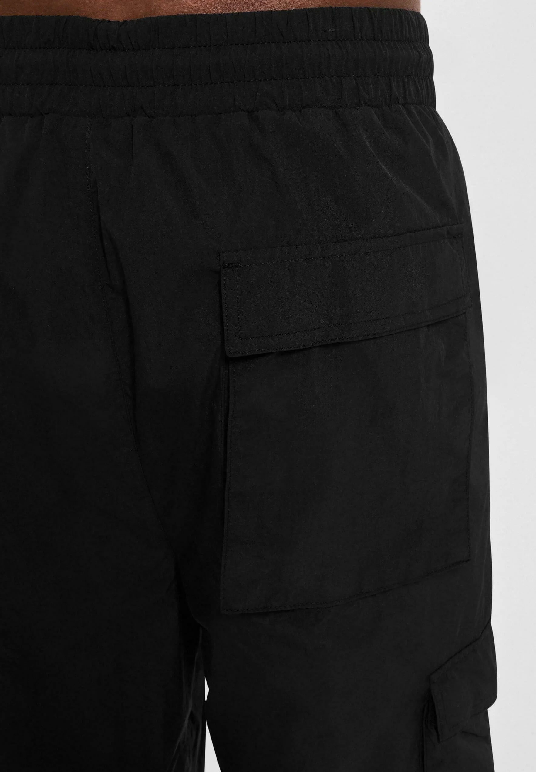 Pantalones cargo ecko unltd.