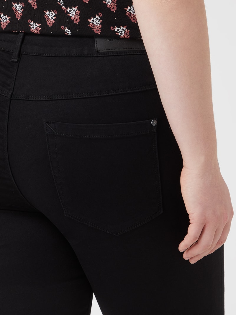 PLUS SIZE Skinny Fit Caprijeans mit Stretch-Anteil Modell 'Augusta' in schwarz