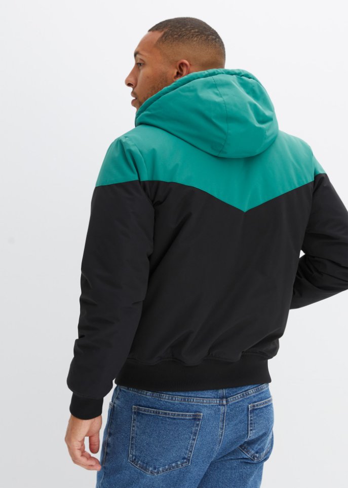 Winterjacke mit Kapuze