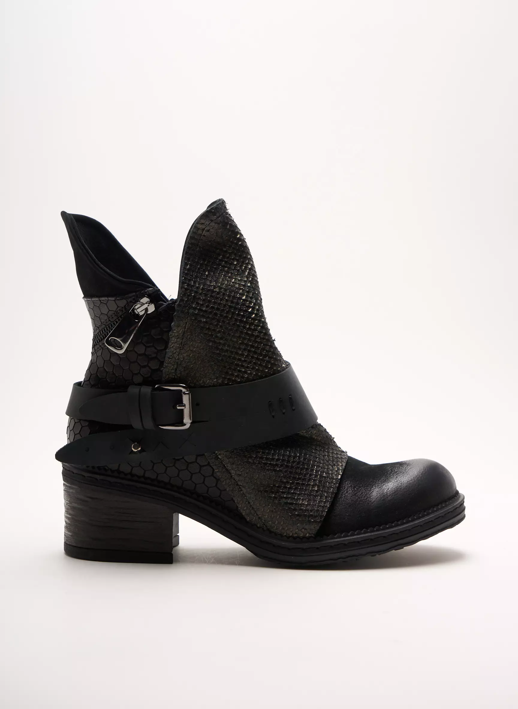 Metamorf Ose Bottines Femme couleur noir