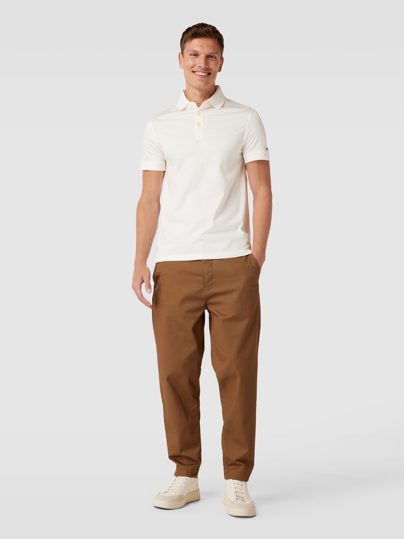 Poloshirt mit Knopfleiste in offwhite