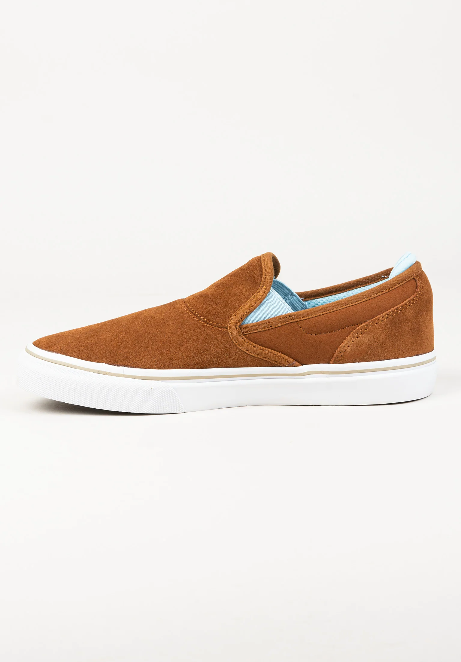 Wino G6 Slip-On