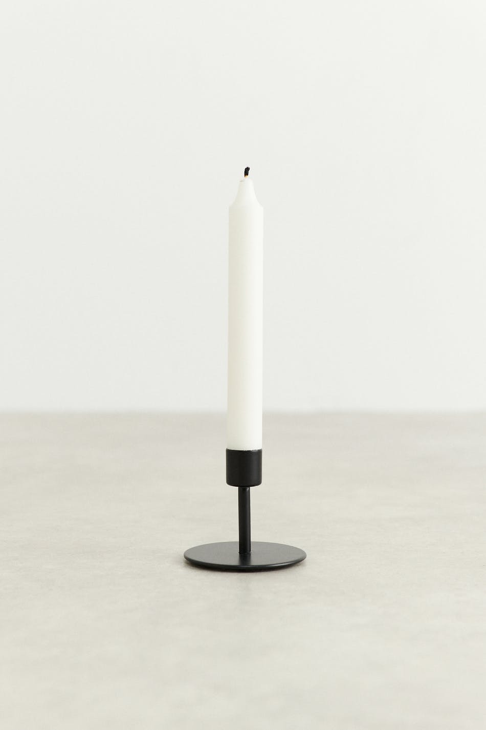 Metal midi candle holder