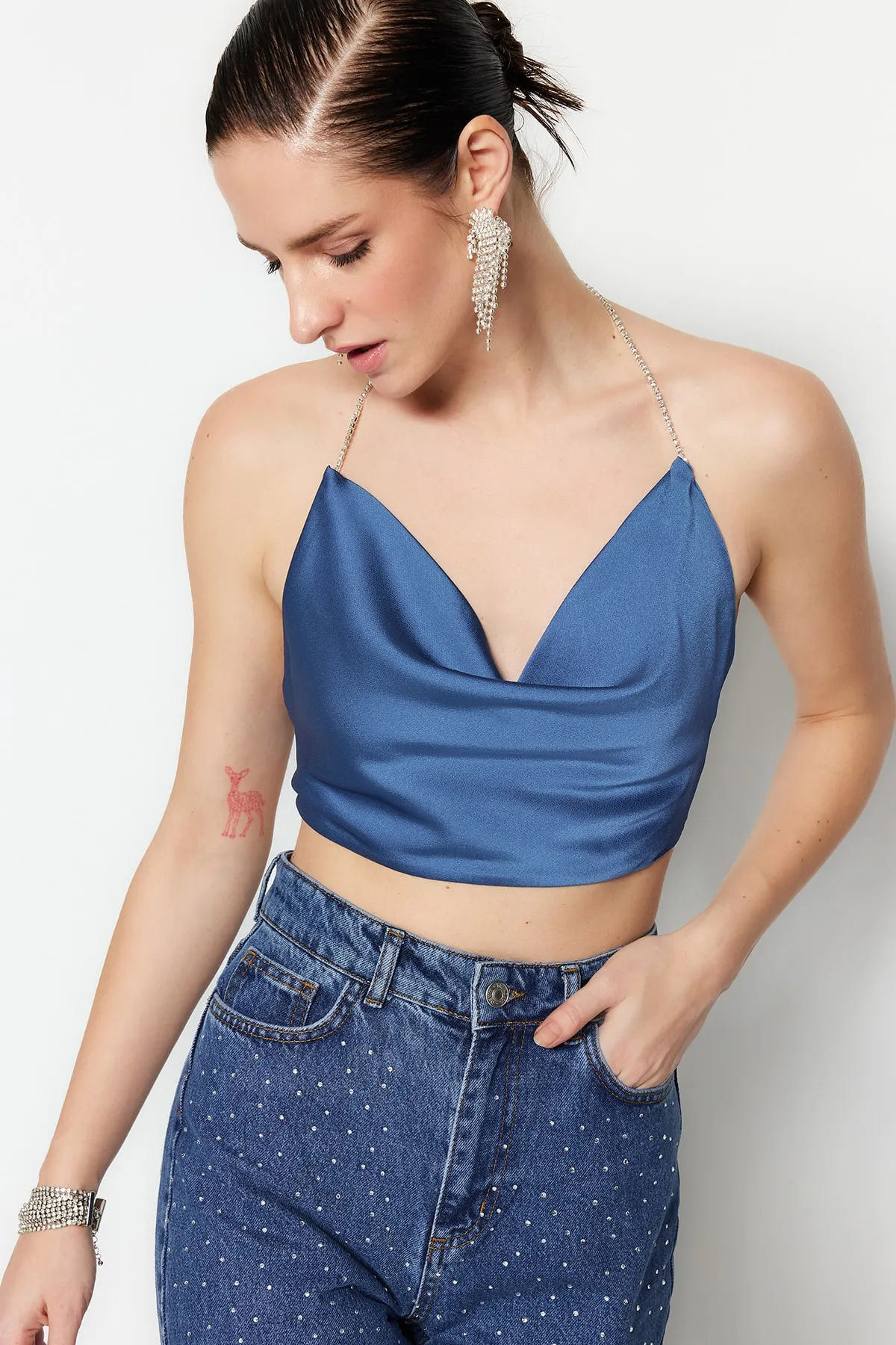 Trendyol Collection  Indigo Stone Strap Detailliertes Satin-Bustier TPRSS22BS0020