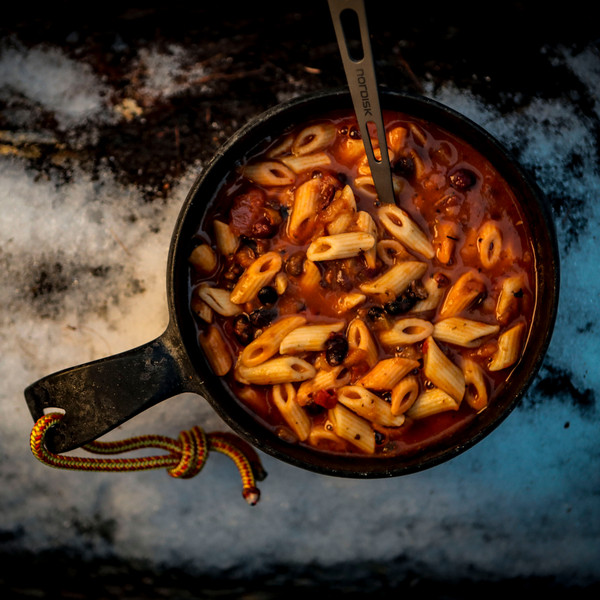 VEGAN RATATOUILLE WITH PASTA - Outdoor Essen