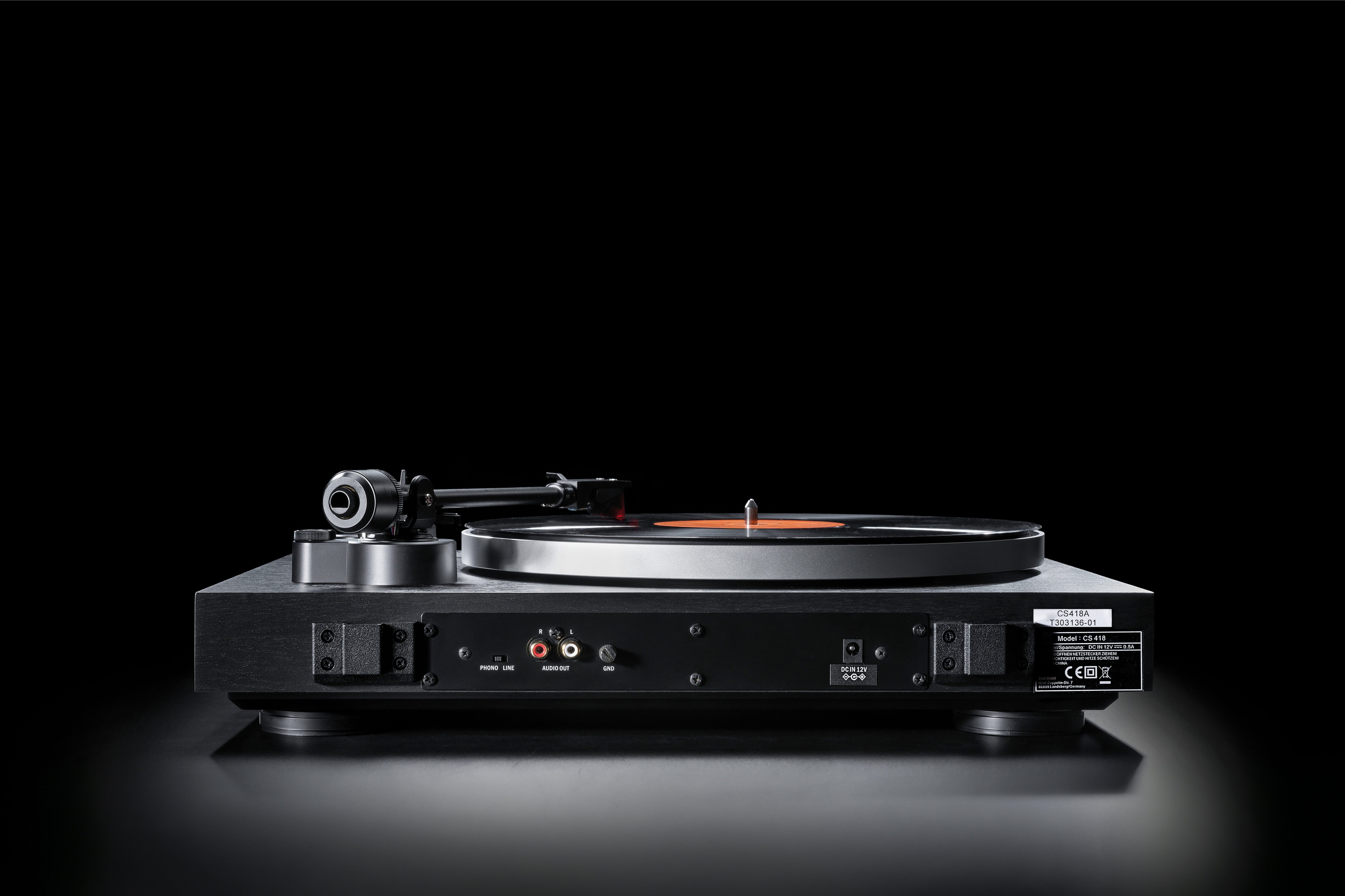 Dual CS 418 Plattenspieler (Riemenantrieb, manuell, abschaltbarer Phono-Vorverstärker, schwarz)