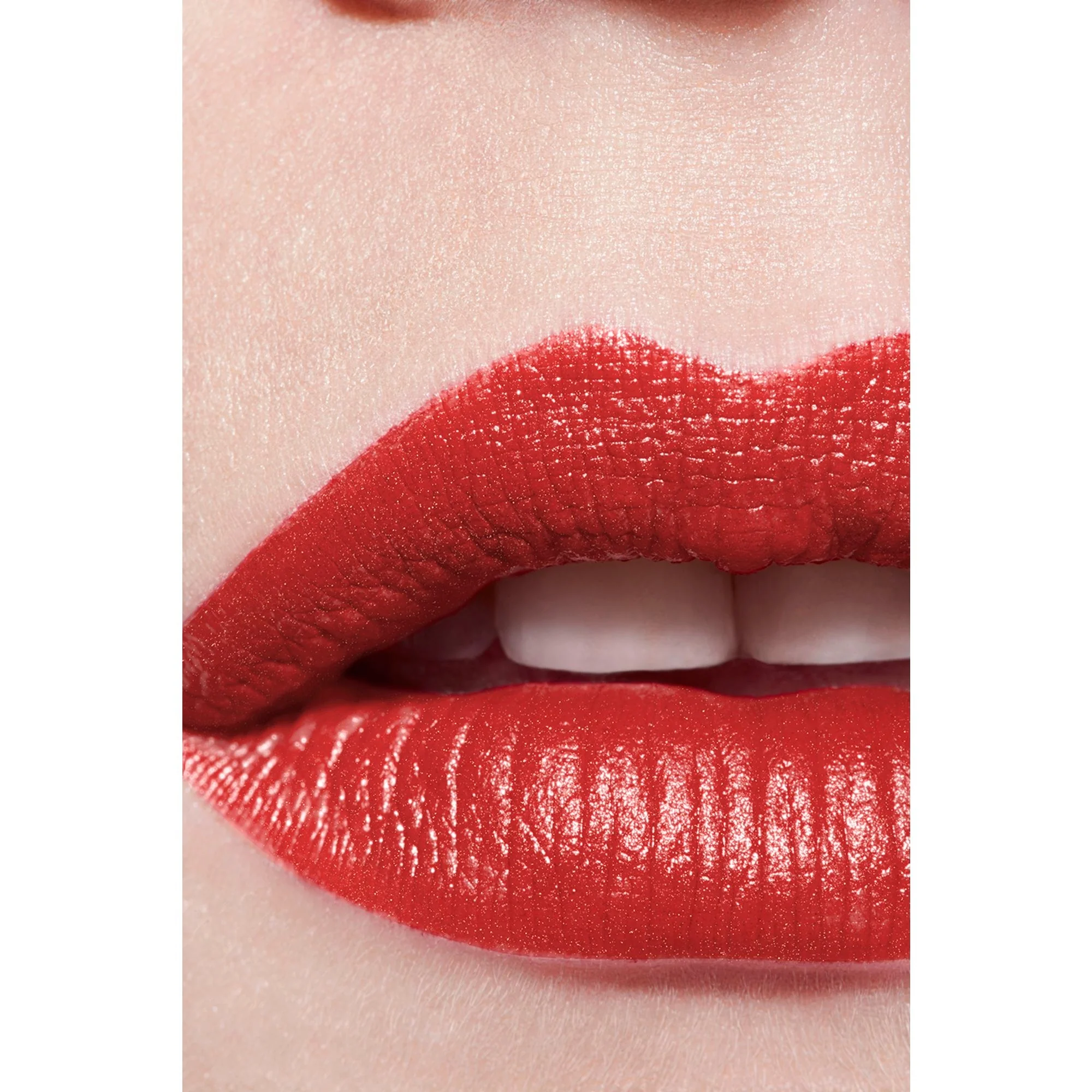 ROUGE ALLURE L'EXTRAIT - ΤΟ ΚΡΑΓΙΟΝ ΥΨΗΛΗΣ ΕΝΤΑΣΗΣ ΜΕ ΦΩΣ ΚΑΙ ΕΚΧΥΛΙΣΜΑ ΠΕΡΙΠΟΙΗΣΗΣ. ΞΑΝΑΓΕΜΙΖΕΤΑΙ