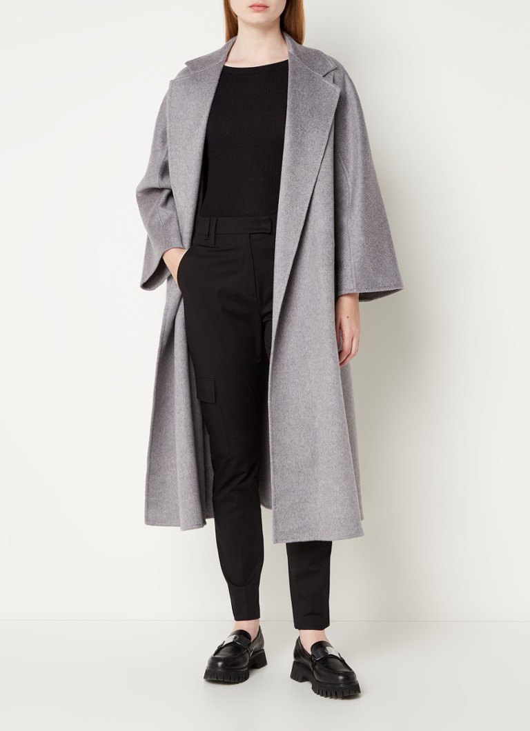 Palton MaxMara Arona din lână virgină cu curea.