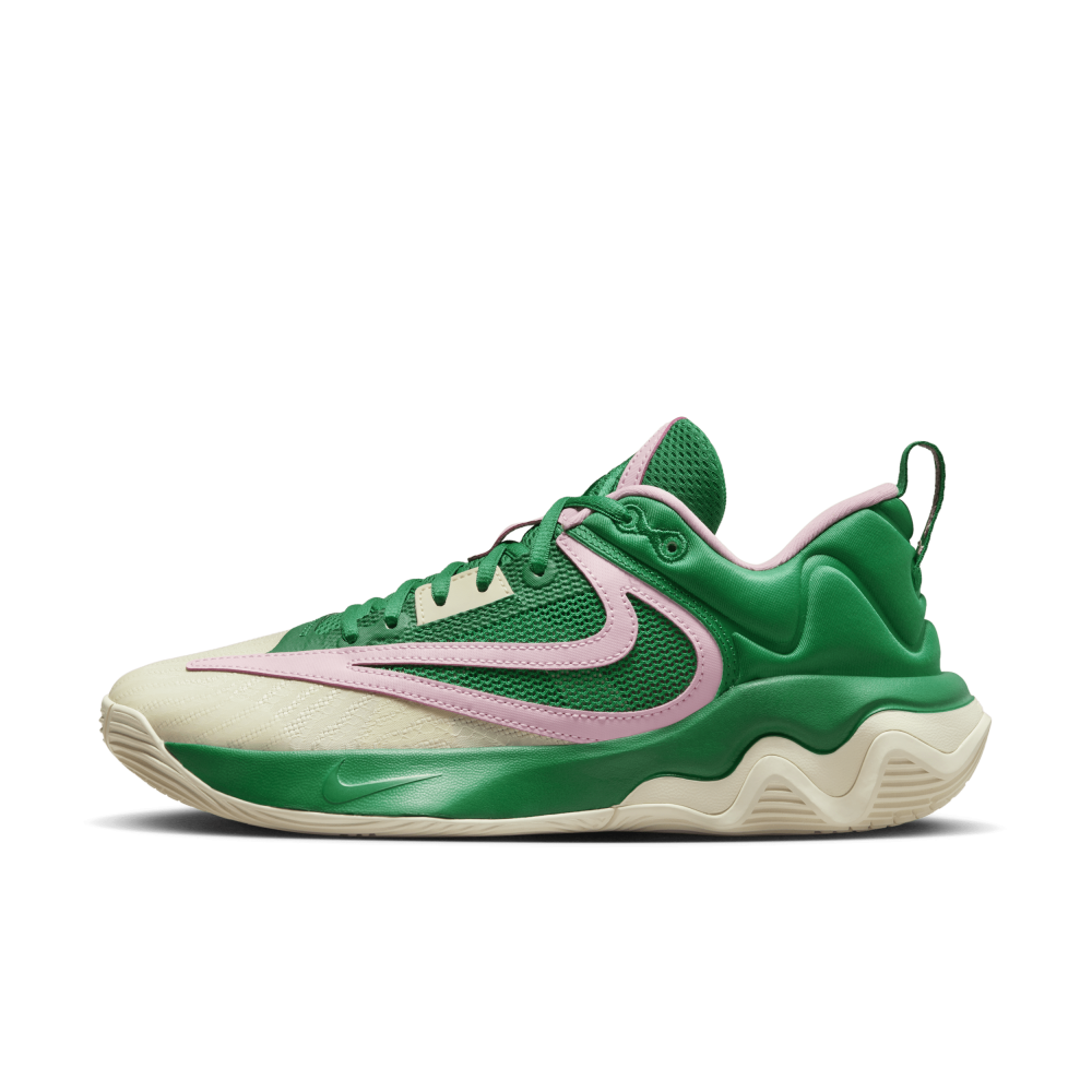 Nike Giannis Immortality 3 DZ7533-300 / grün
