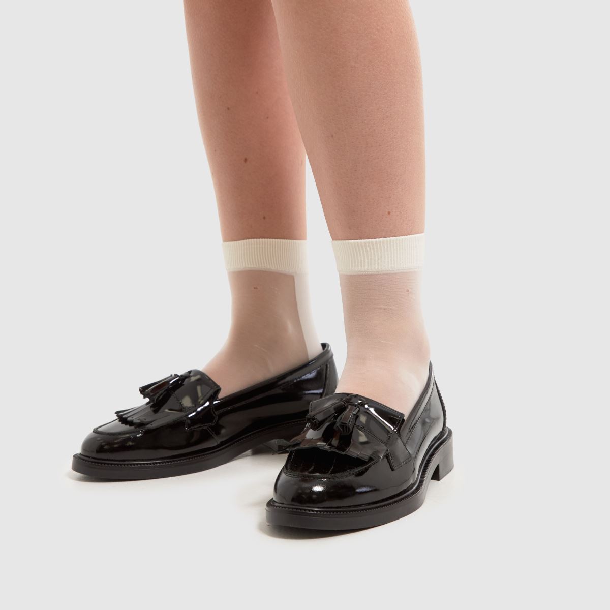 Schuh Wide Fit Lizzie lakkbőr mokaszin lapos cipő fekete színben