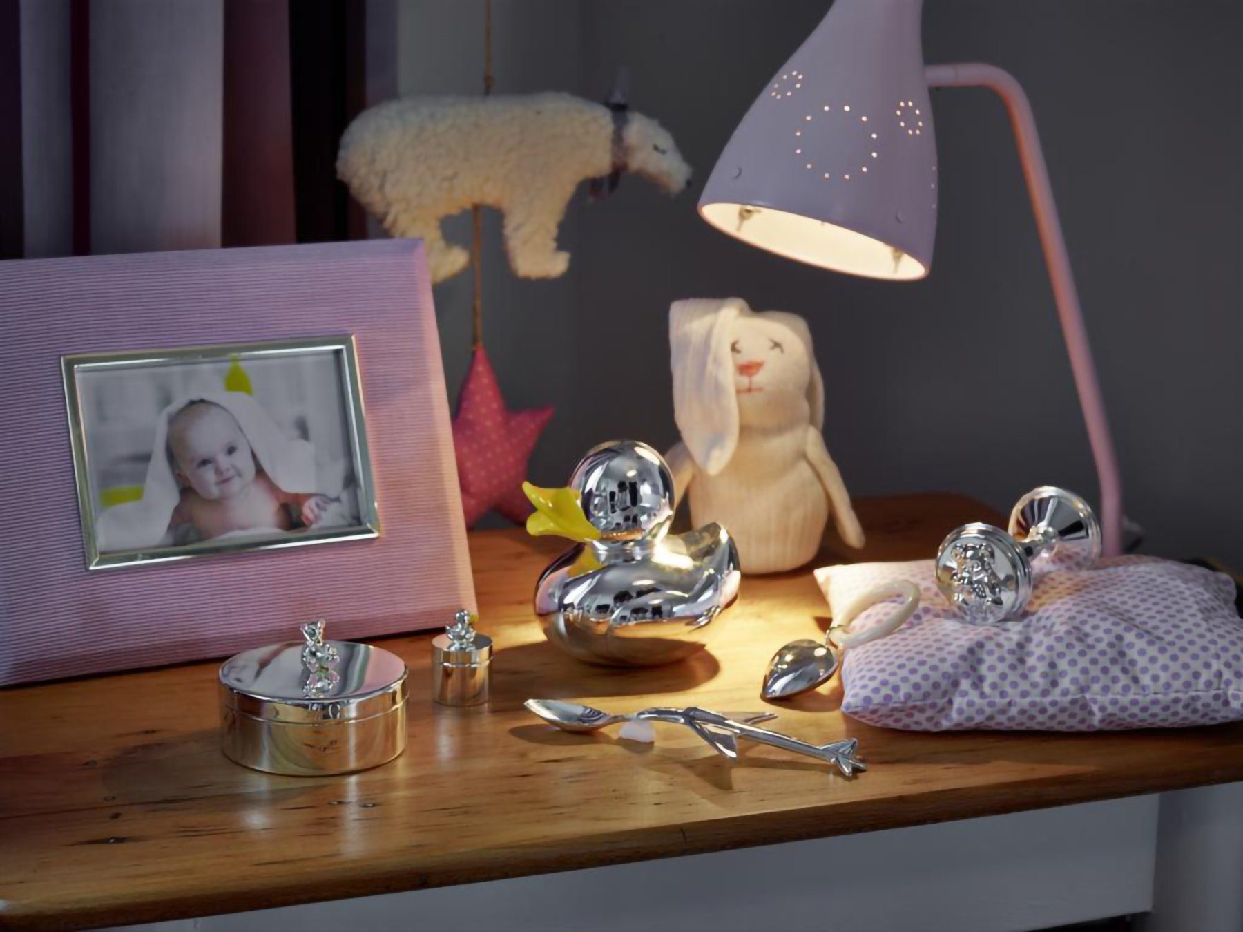 EDZARD Zahndose Mama Bär, Aufbewahrungs-Dose für Schmuck, Milchzähne, Accessoires, versilbert und anlaufgeschützt, Durchmessser 9 cm