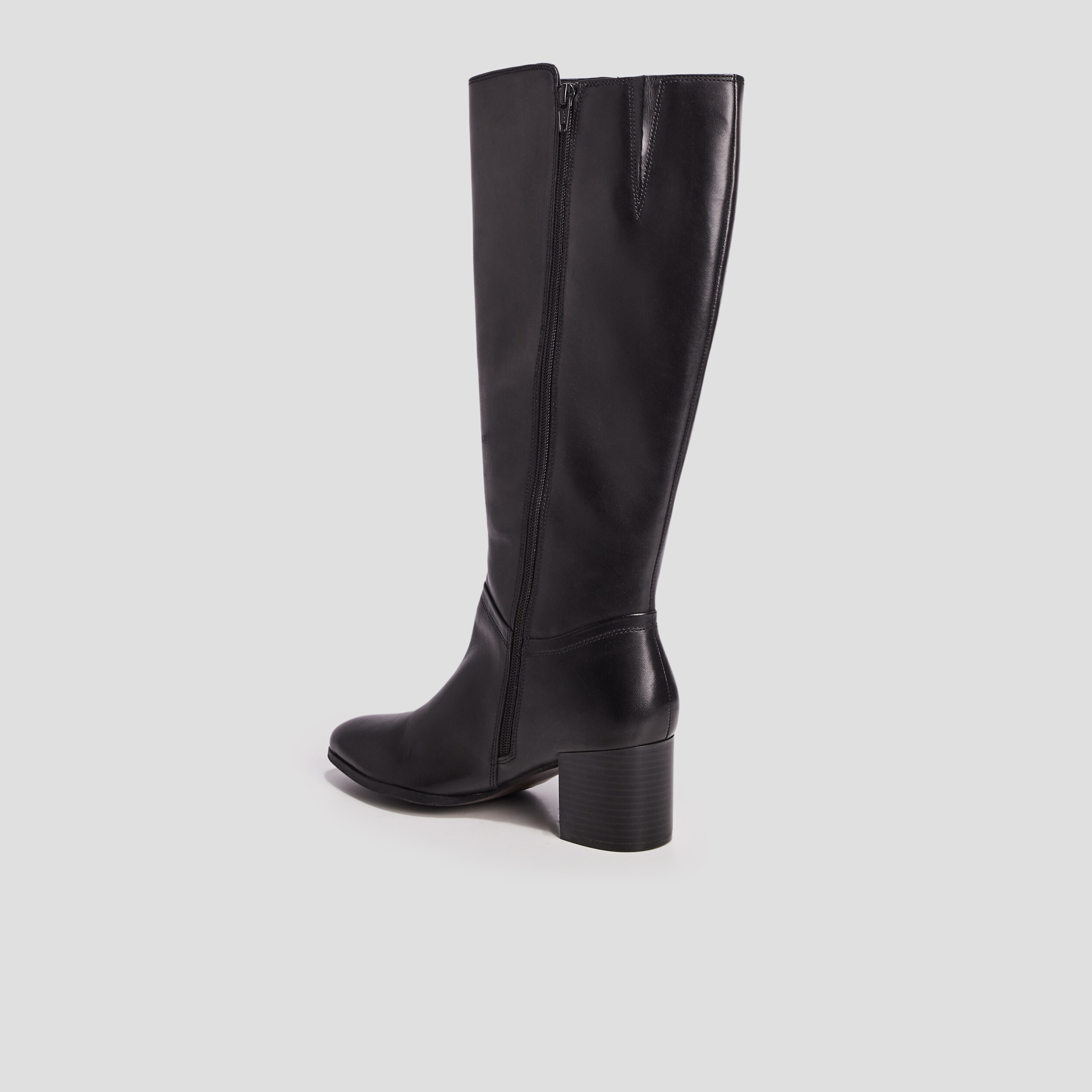 Bottes à talons en cuir noir femme | La Halle