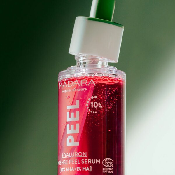 MÁDARA Peel Hyaluron Intense Peel Serum Gesichtspeeling