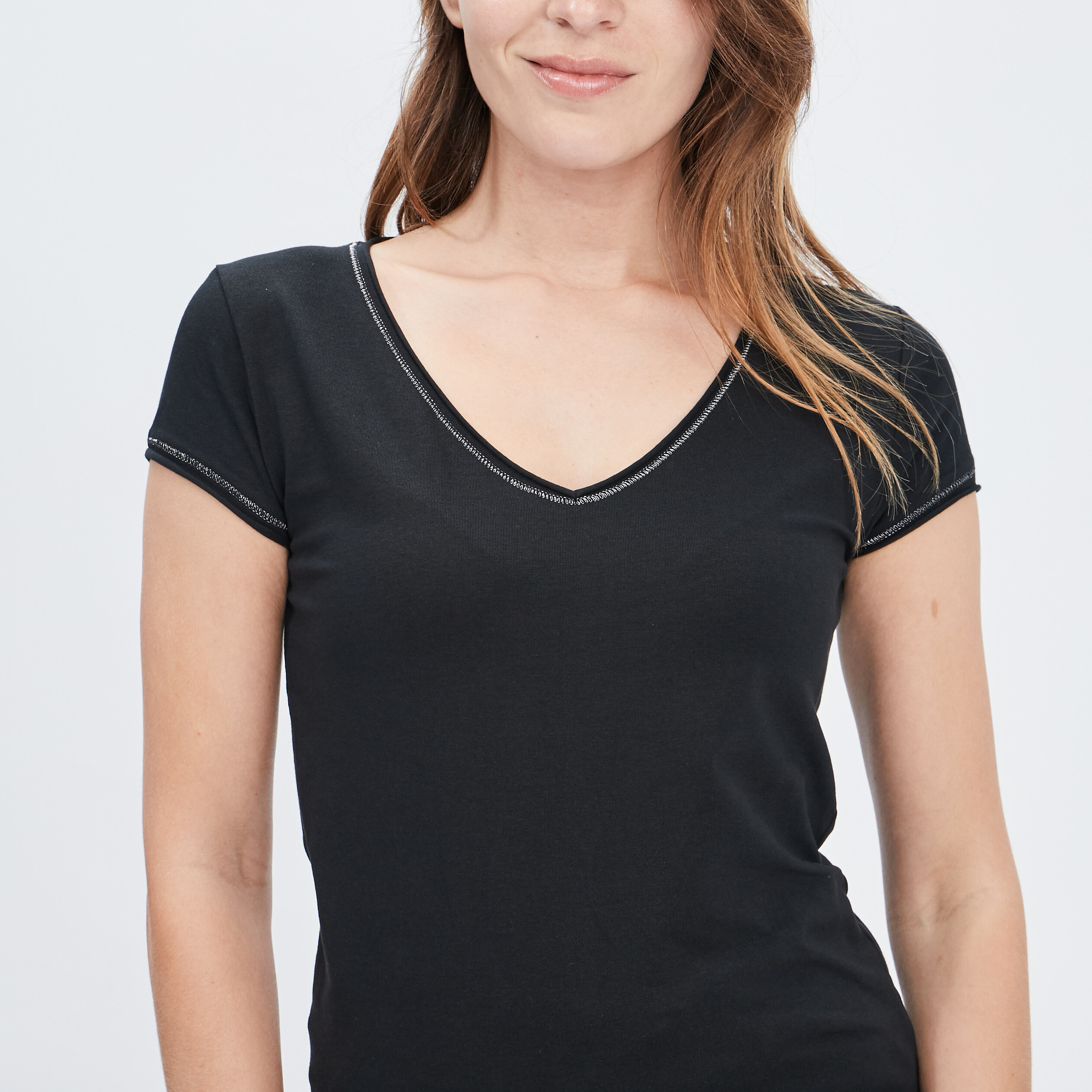 T-shirt manches courtes ajusté noir femme | La Halle