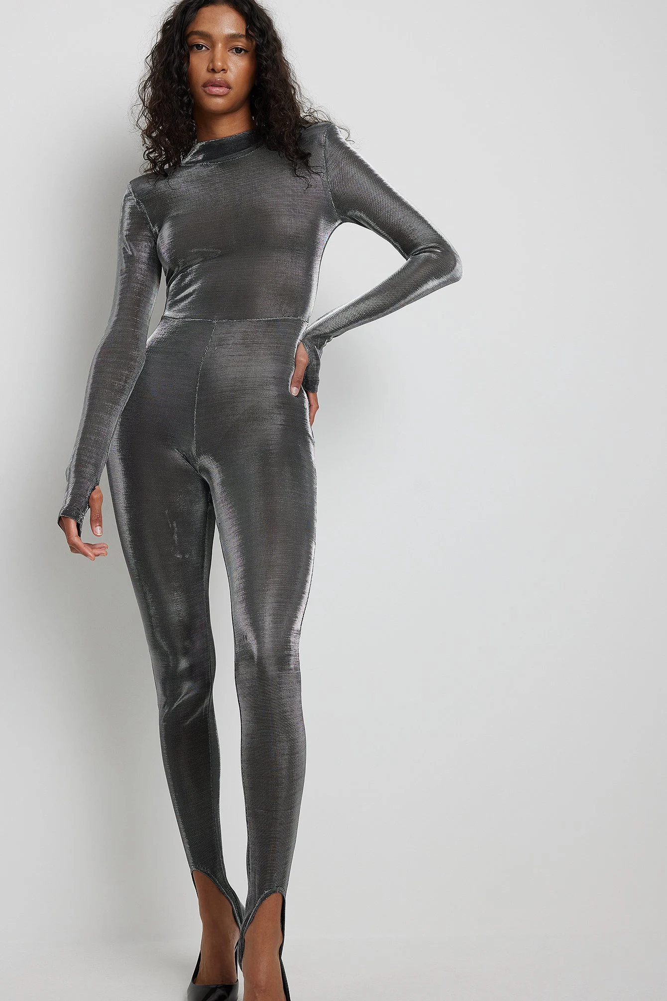 Jumpsuit mit gepolsterten Schultern