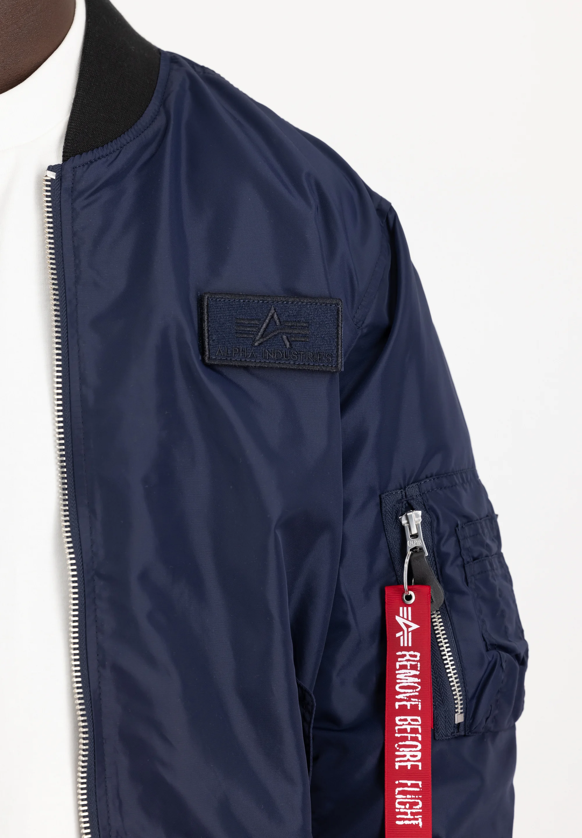 Chaqueta bomber de Alpha Industries